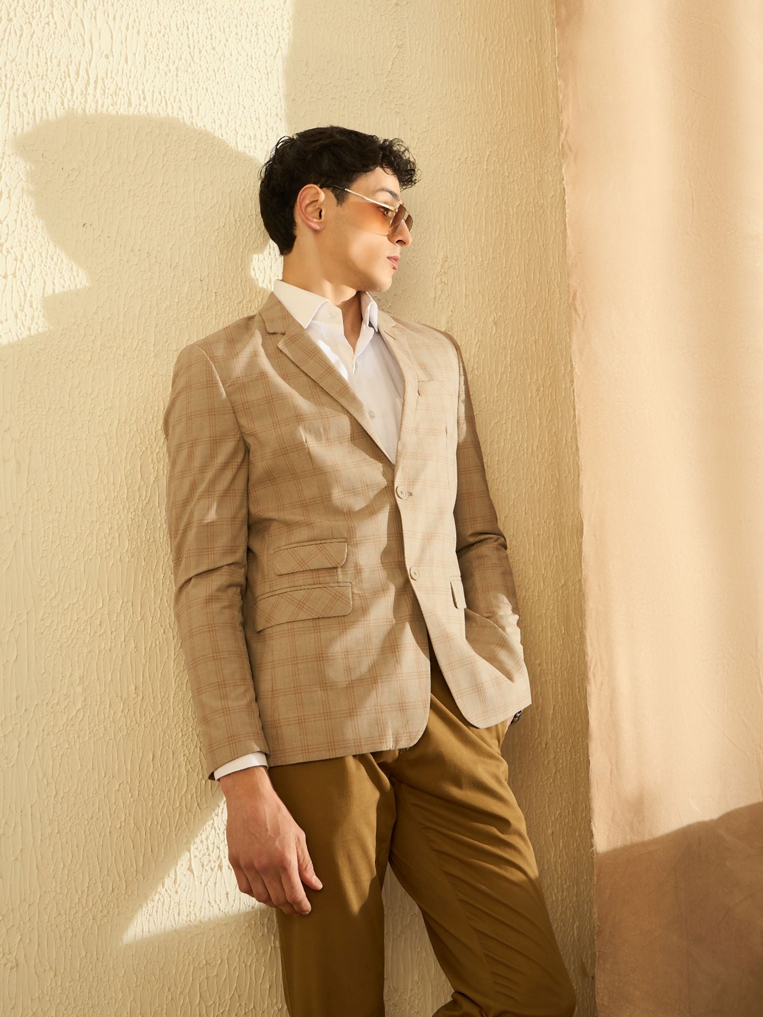 DENNISON Men Beige Checked Single Breasted Blazer