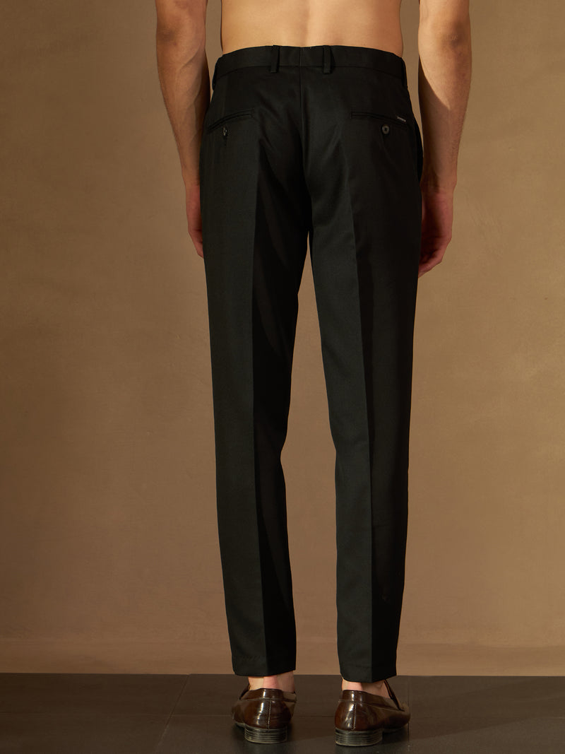 DENNISON Men Black Solid Smart Flex-Waist Tapered Fit Easy Wash Cotton Trousers