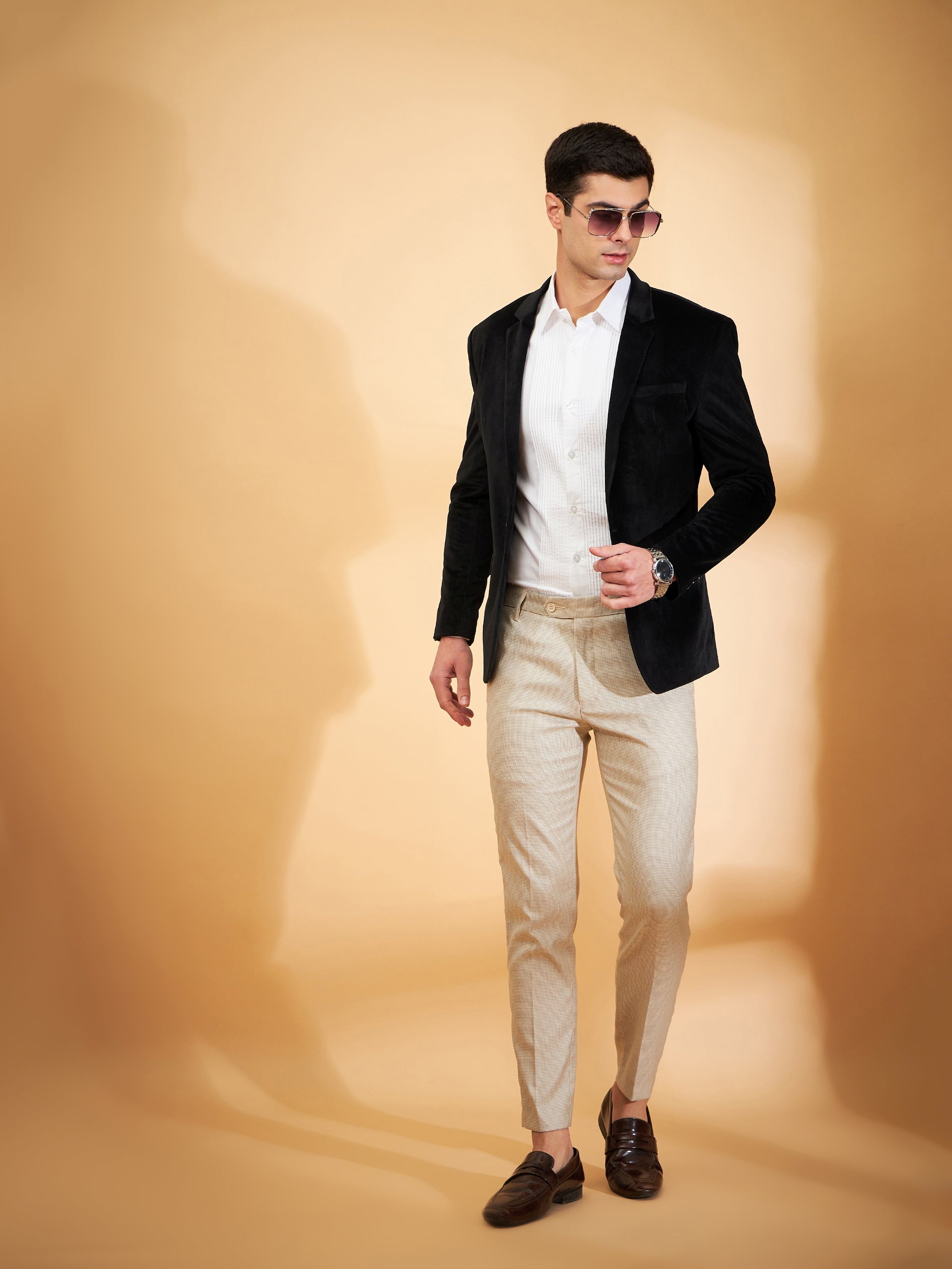 DENNISON Men Black Single-Breasted Velvet Blazer