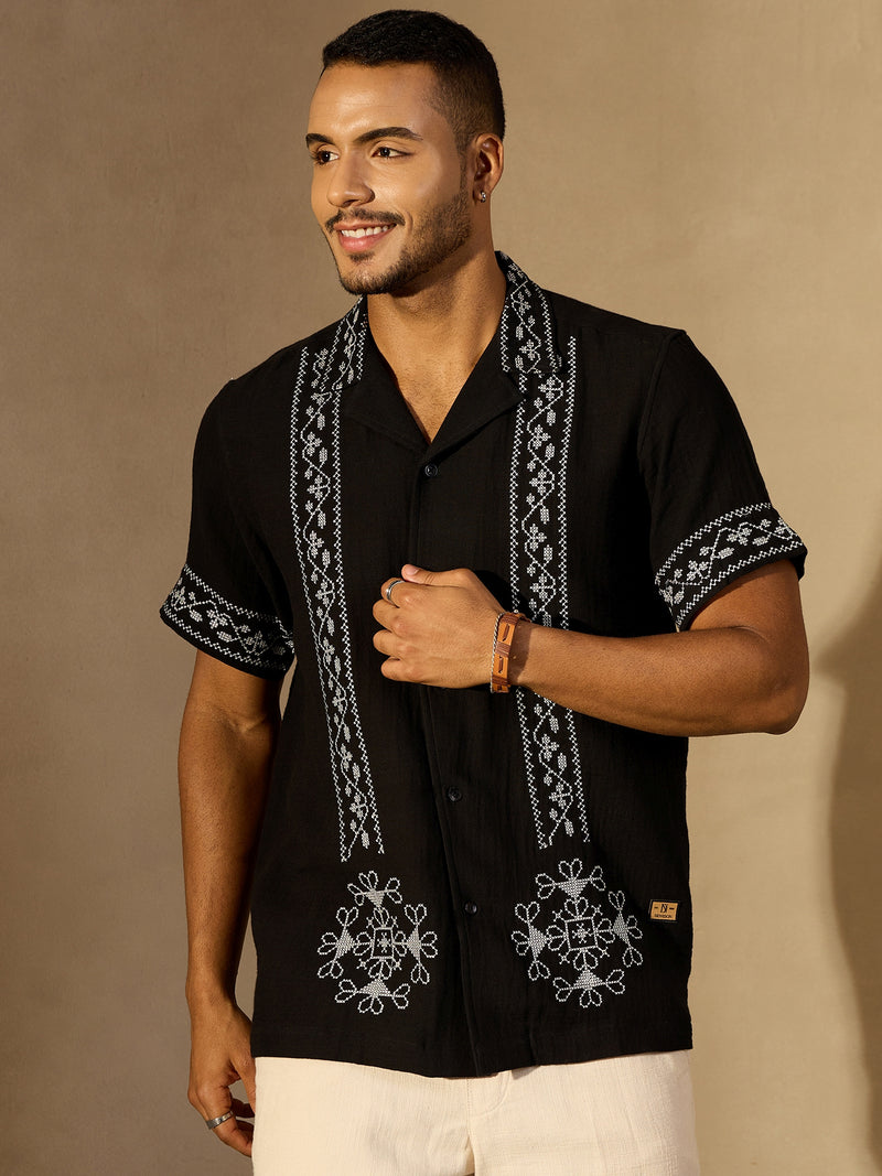 Black And White : Embroidery Casual Shirt