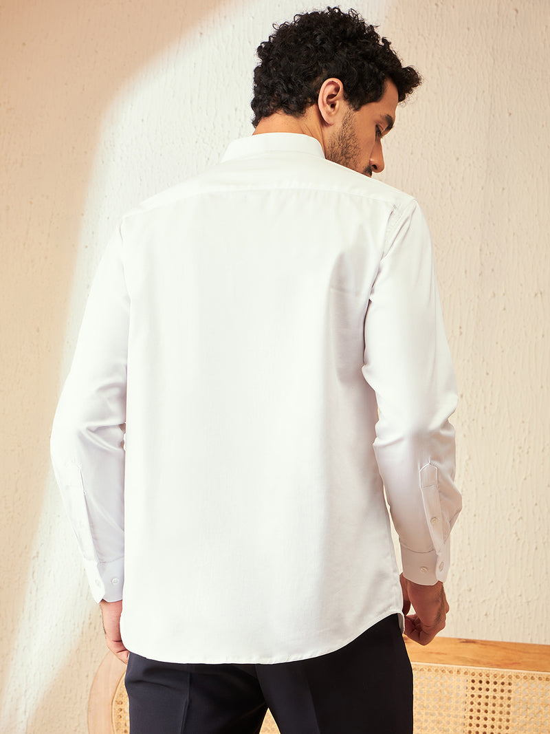 White: Full Sleeves Smart Spread Collar Casual Shirt