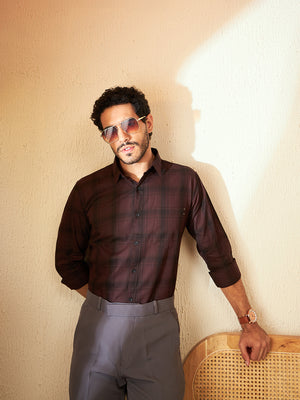 Maroon: Full sleeves Checked Shirt