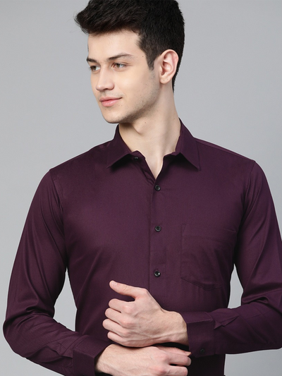 Purple: Smart Slim Fit Solid Twill Formal Shirt