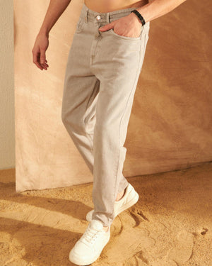 Beige: Mom Fit Jeans