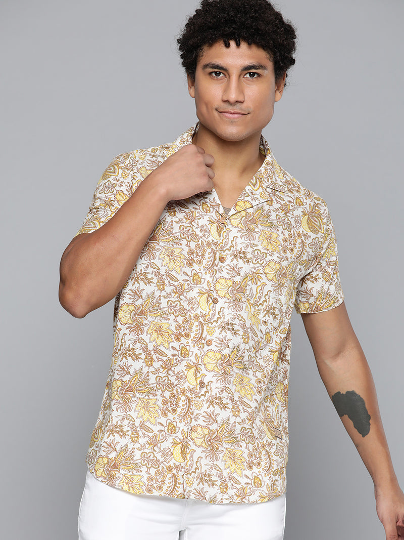 White: Half Sleeves Casual Block Printed Shirt