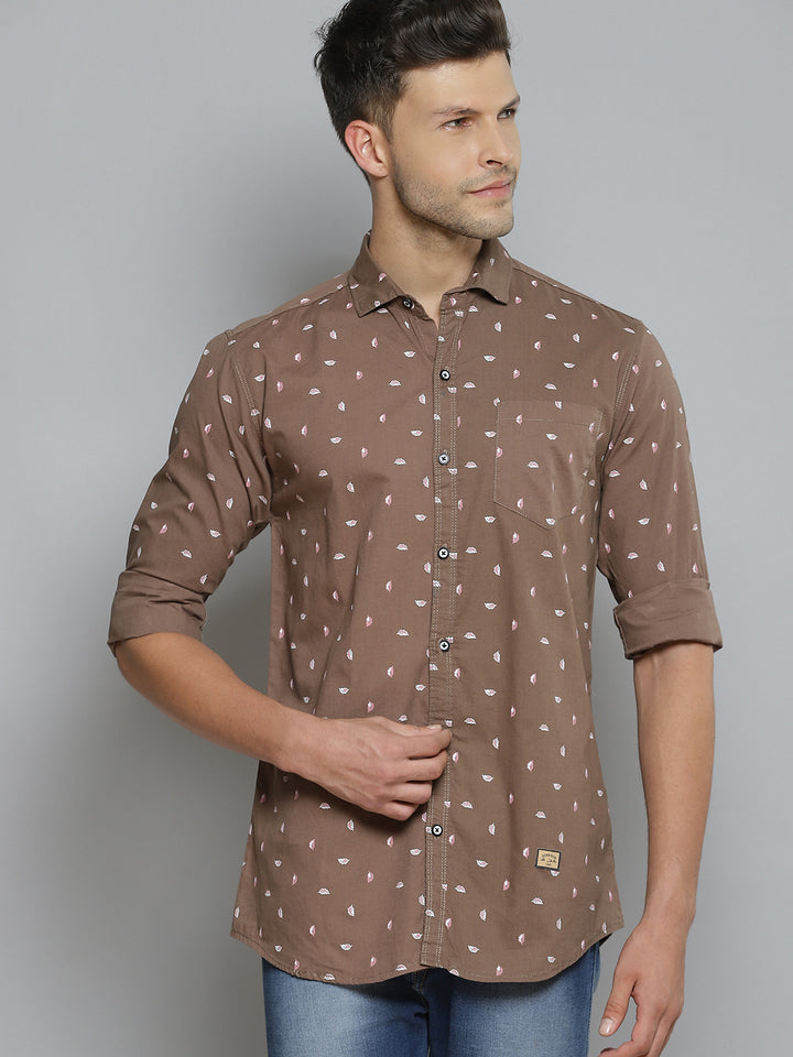 Men Brown Smart Slim Fit Opaque Feather Printed Casual Shirt