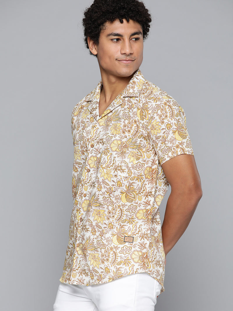 White: Half Sleeves Casual Block Printed Shirt