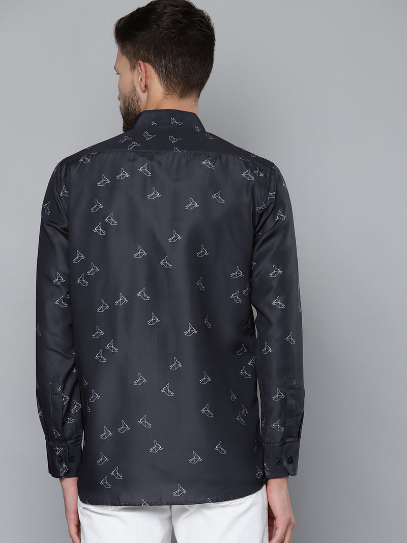 Navy Blue: Smart Slim Fit Printed Formal Shirt