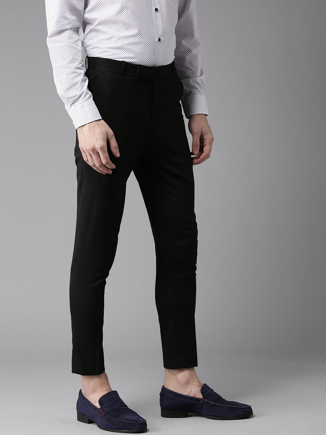 Men Black Tapered Fit Cropped Trousers