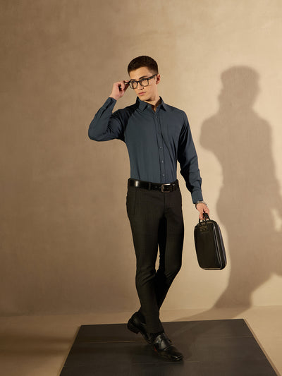 DENNISON Men Dark Grey Solid Formal Shirt
