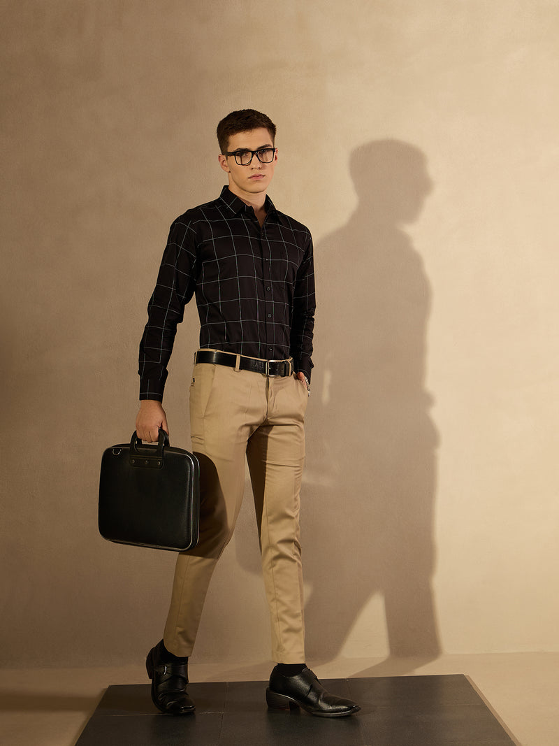 Black and White: Full Sleeves Checked opaque formal shirt