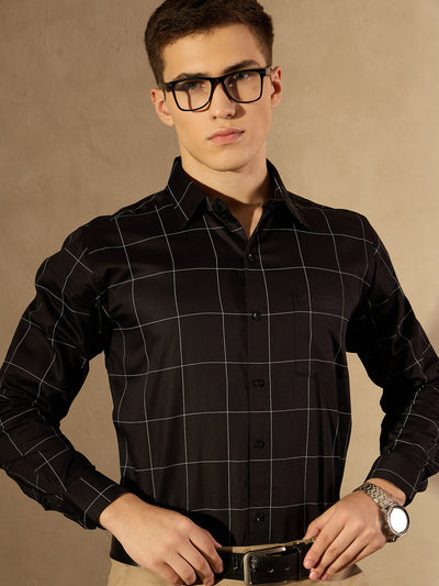 Black and White: Full Sleeves Checked opaque formal shirt
