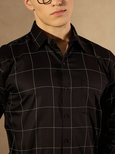 Black and White: Full Sleeves Checked opaque formal shirt