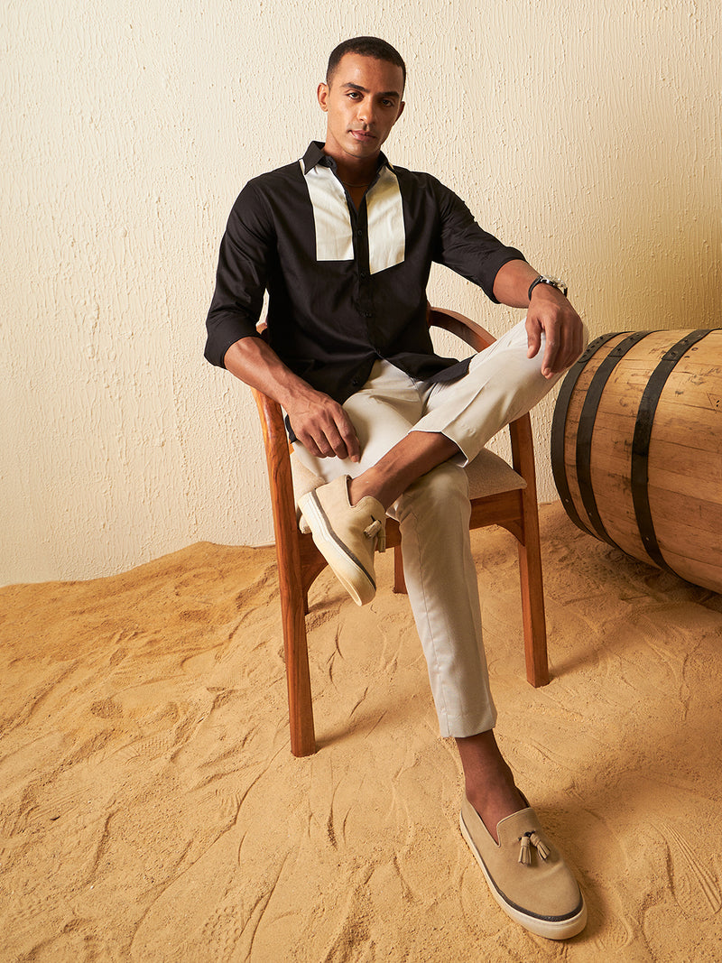 Black: Full Sleeves Colourblocked Slim Fit Shirt