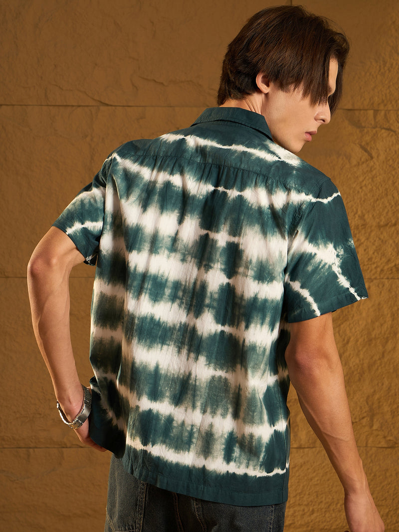 Dark Green & White: Half Sleeves Tie & Dye Oversized Shirt