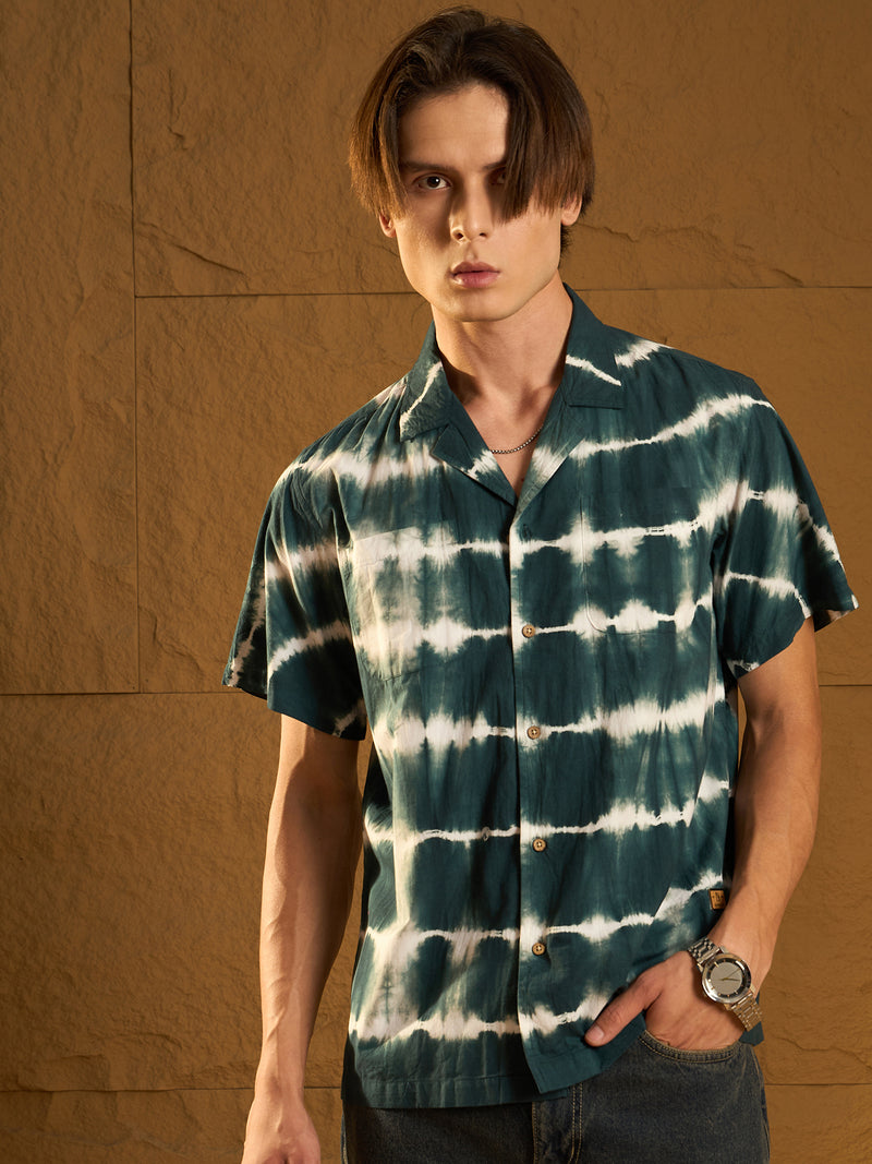 Dark Green & White: Half Sleeves Tie & Dye Oversized Shirt