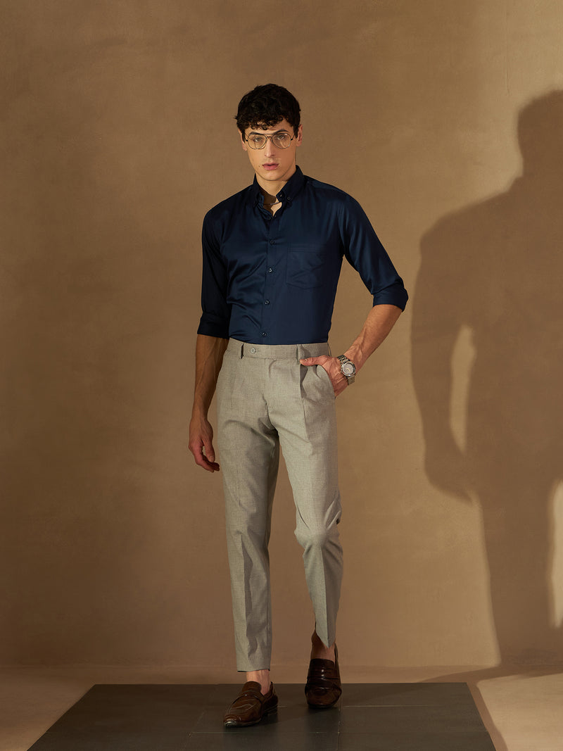 Navy Blue: Regular Fit Solid Formal Shirt