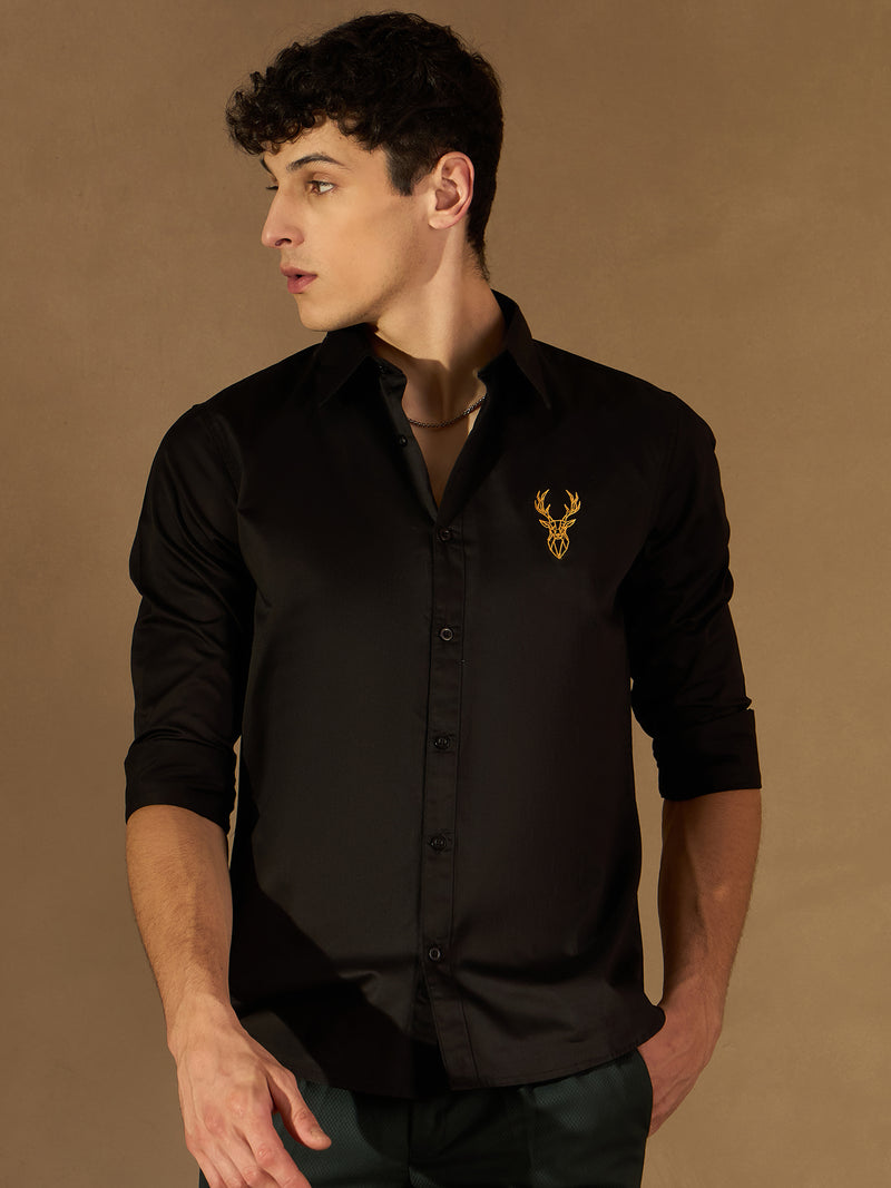 Black: Full Sleeves Smart Spread Collar Cotton Shirt