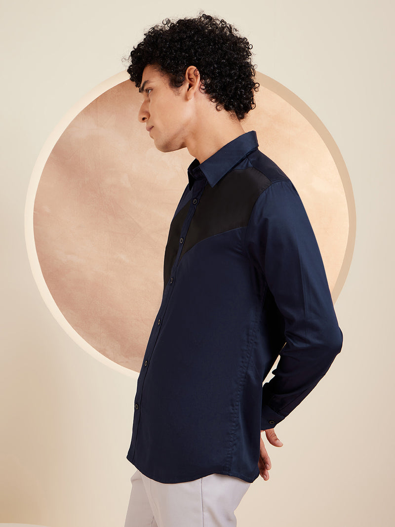 navy blue: Full Sleeves Colorblocked Cotton Casual Shirt