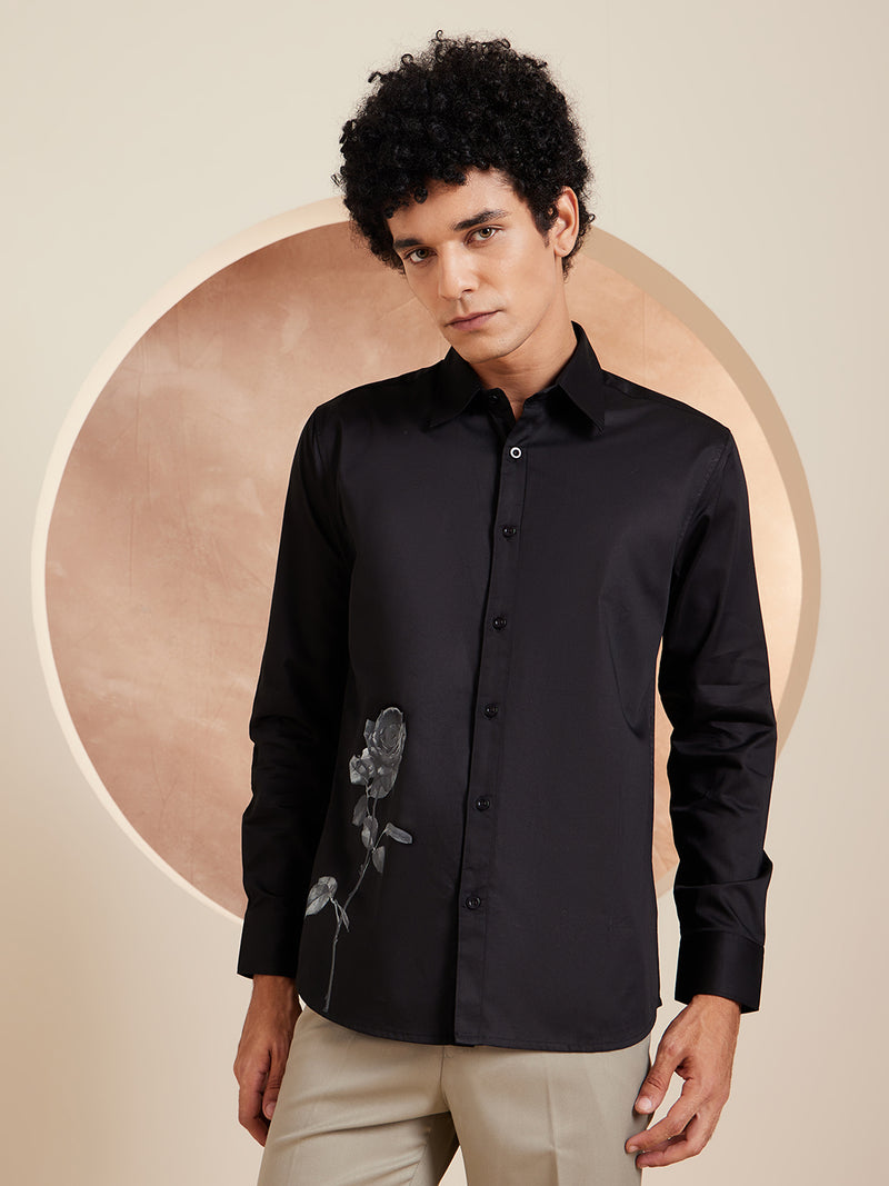 Black: Full Sleeves Floral Printed Spread Collar Cotton Shirt