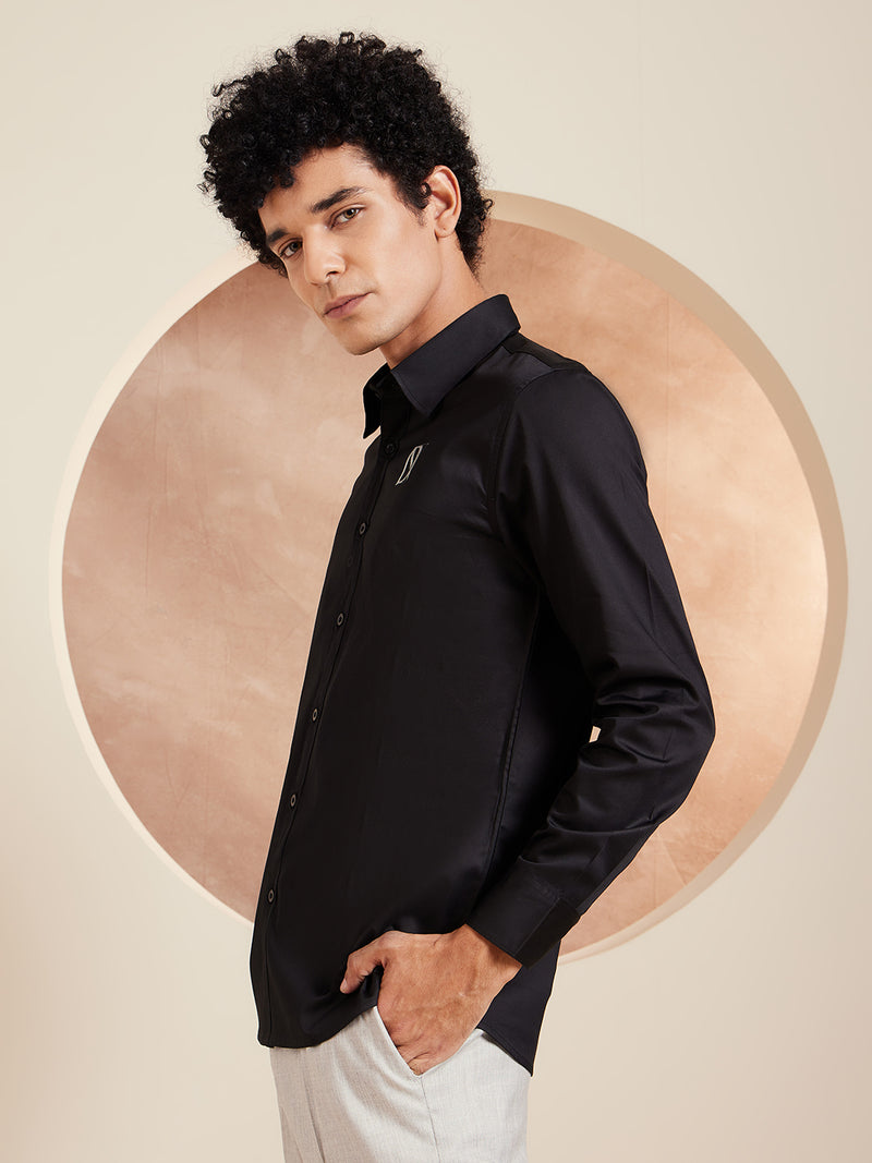 Black: Full Sleeves Cotton Casual Shirt