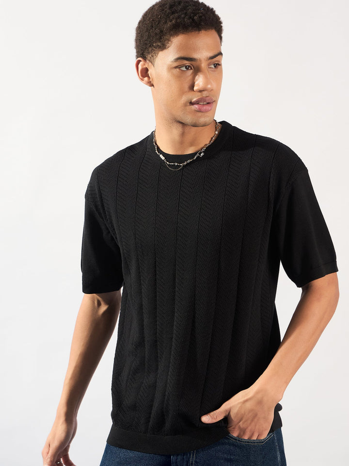 Black: Relaxed Round Neck Knitted T-Shirt