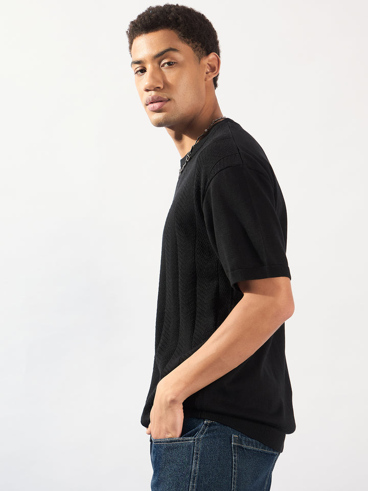 Black: Relaxed Round Neck Knitted T-Shirt