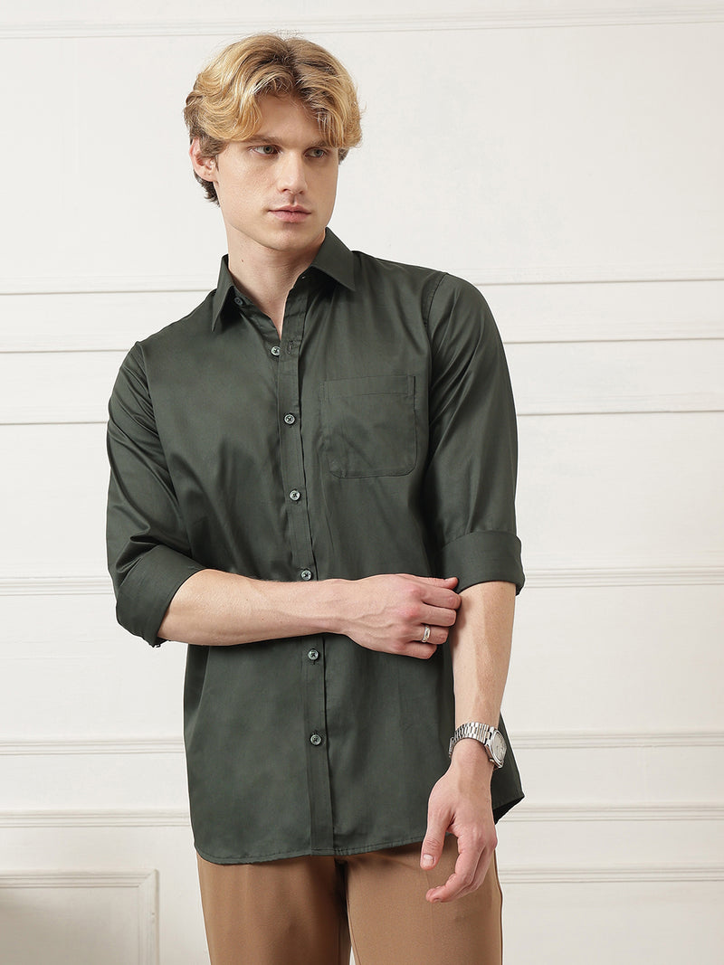 Spread Collar Formal Shirt