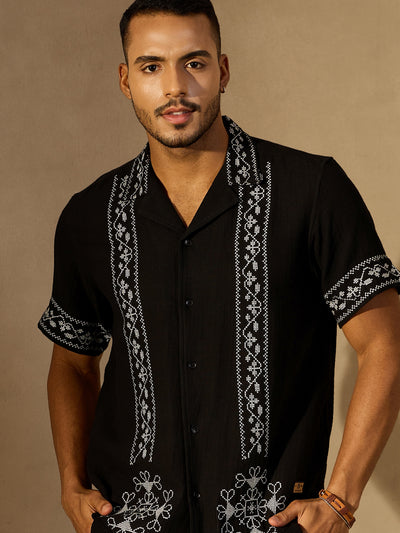 Black And White : Embroidery Casual Shirt