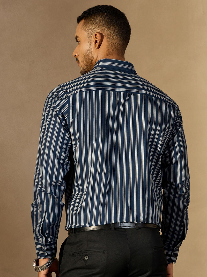 Blue: Full Sleeves Regular Fit Formal Striped Shirt