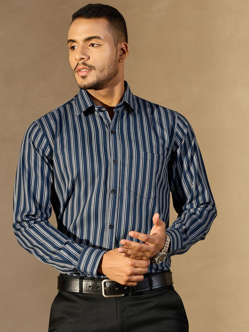 Blue: Full Sleeves Regular Fit Formal Striped Shirt