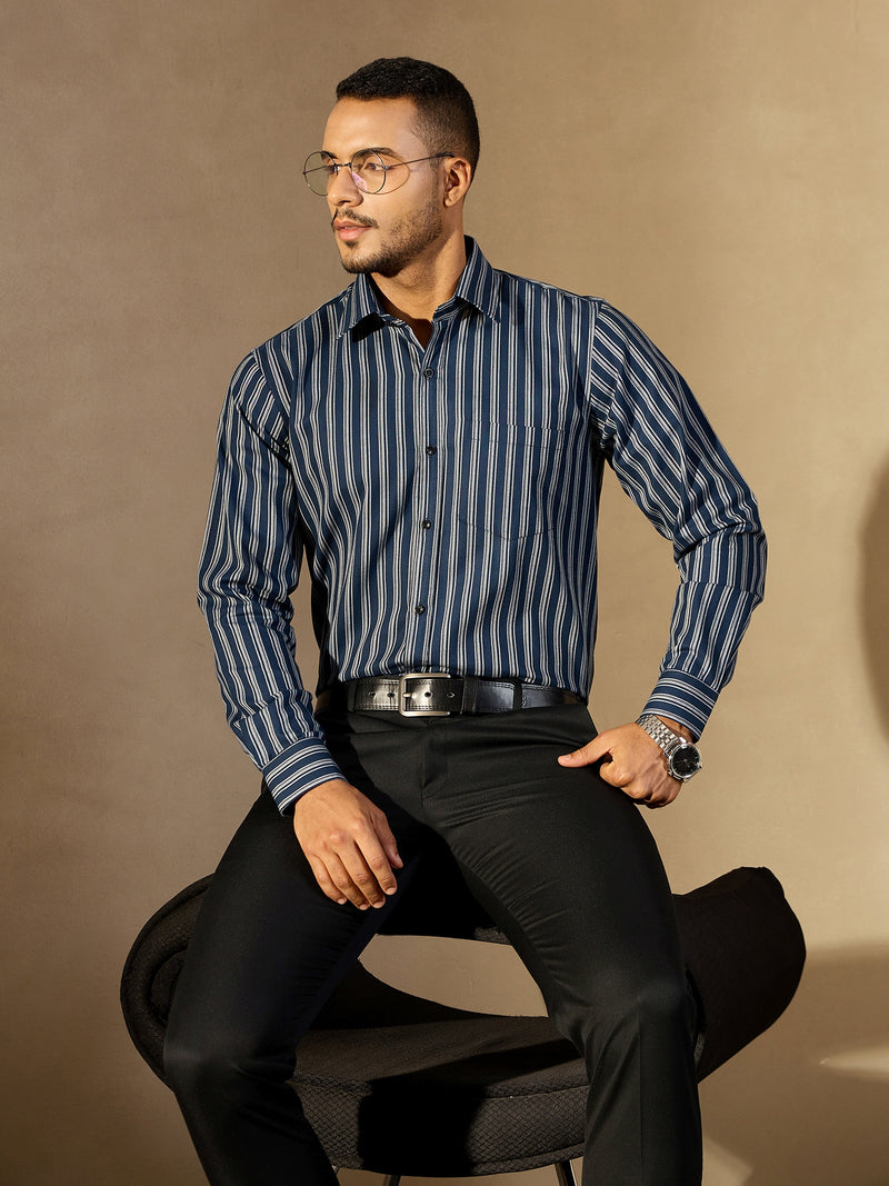 Blue: Full Sleeves Regular Fit Formal Striped Shirt