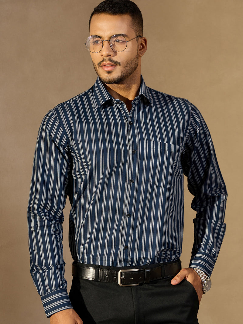Blue: Full Sleeves Regular Fit Formal Striped Shirt
