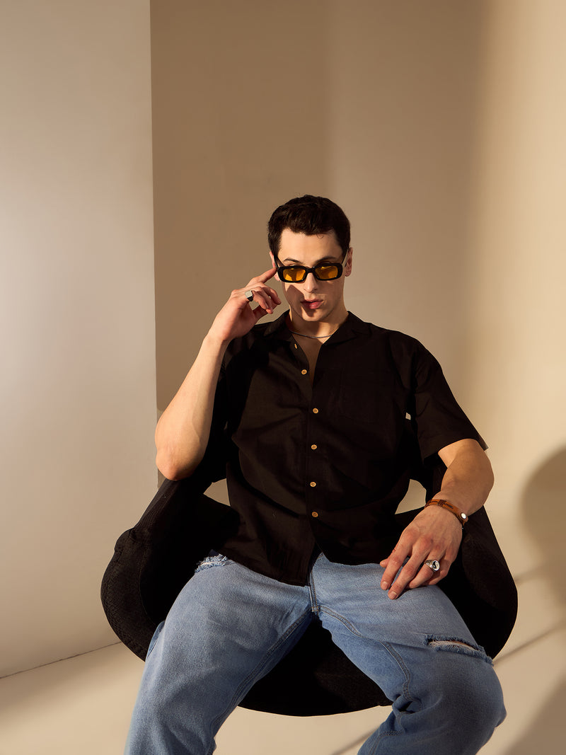 Black: Half Sleeves Sustainable Hemp Oversize Shirt