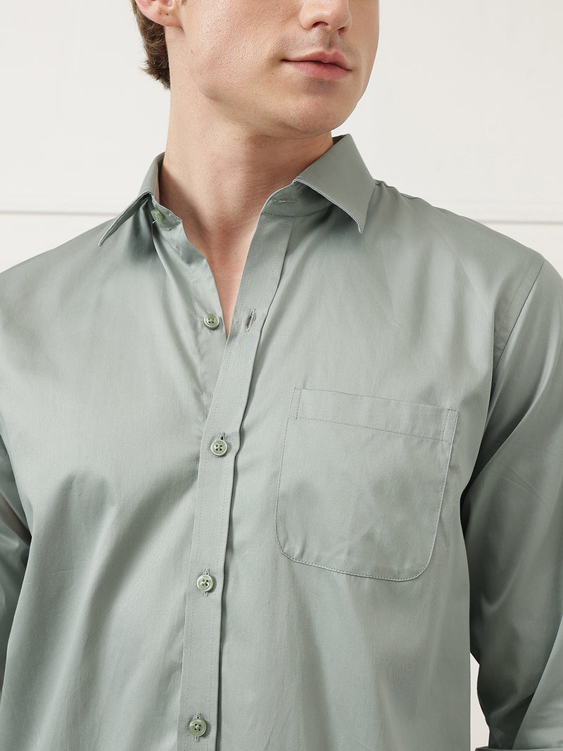 Spread Collar Formal Shirt