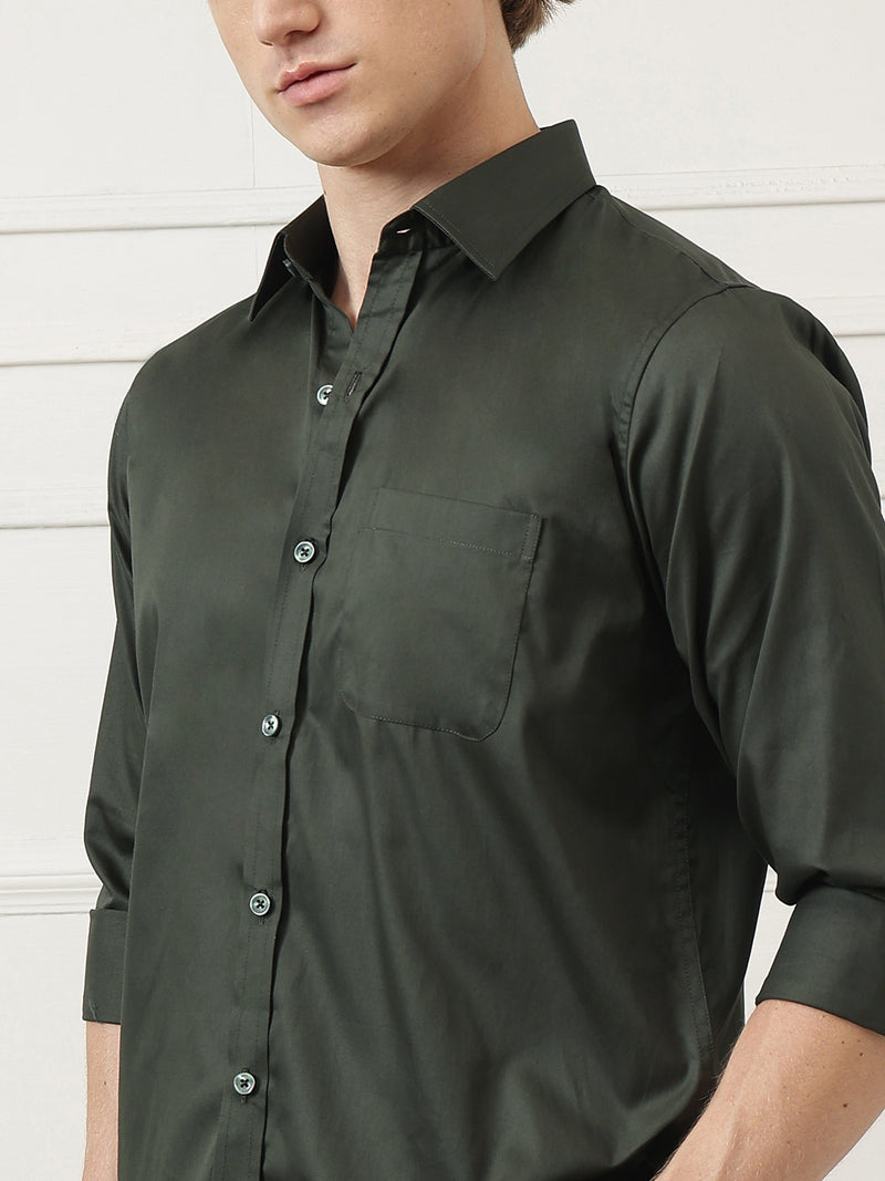 Spread Collar Formal Shirt