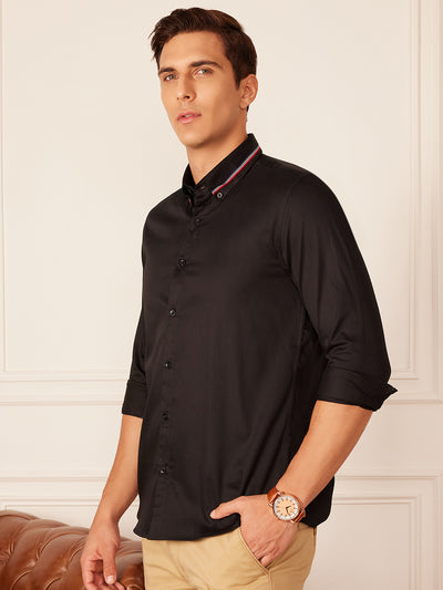 Black: Full Sleeves Tape On Collar Formal Shirt