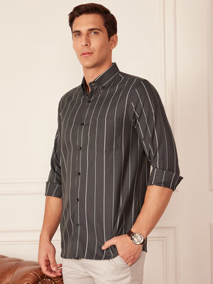 Dark Green & off white: Full Sleeve Button-Down Collar Striped Shirt