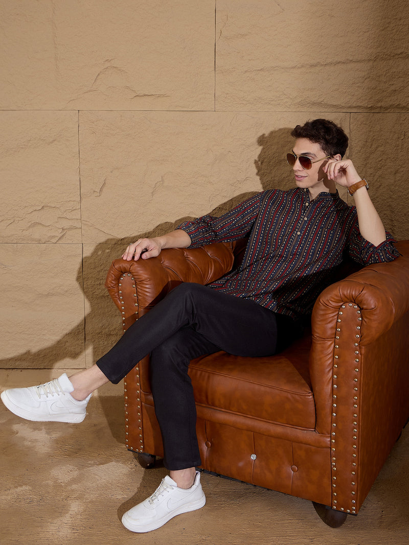 Black: Textured Stretchable Chinos