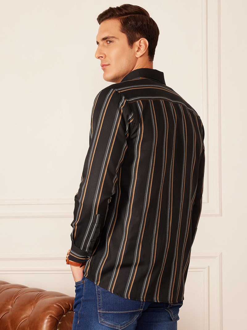 Black: Full Sleeve Button-Down Collar Striped Shirt