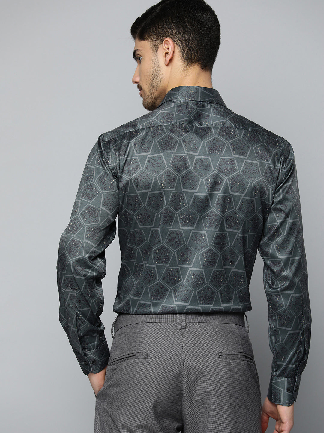 Charcoal: Spread Collar Shirt