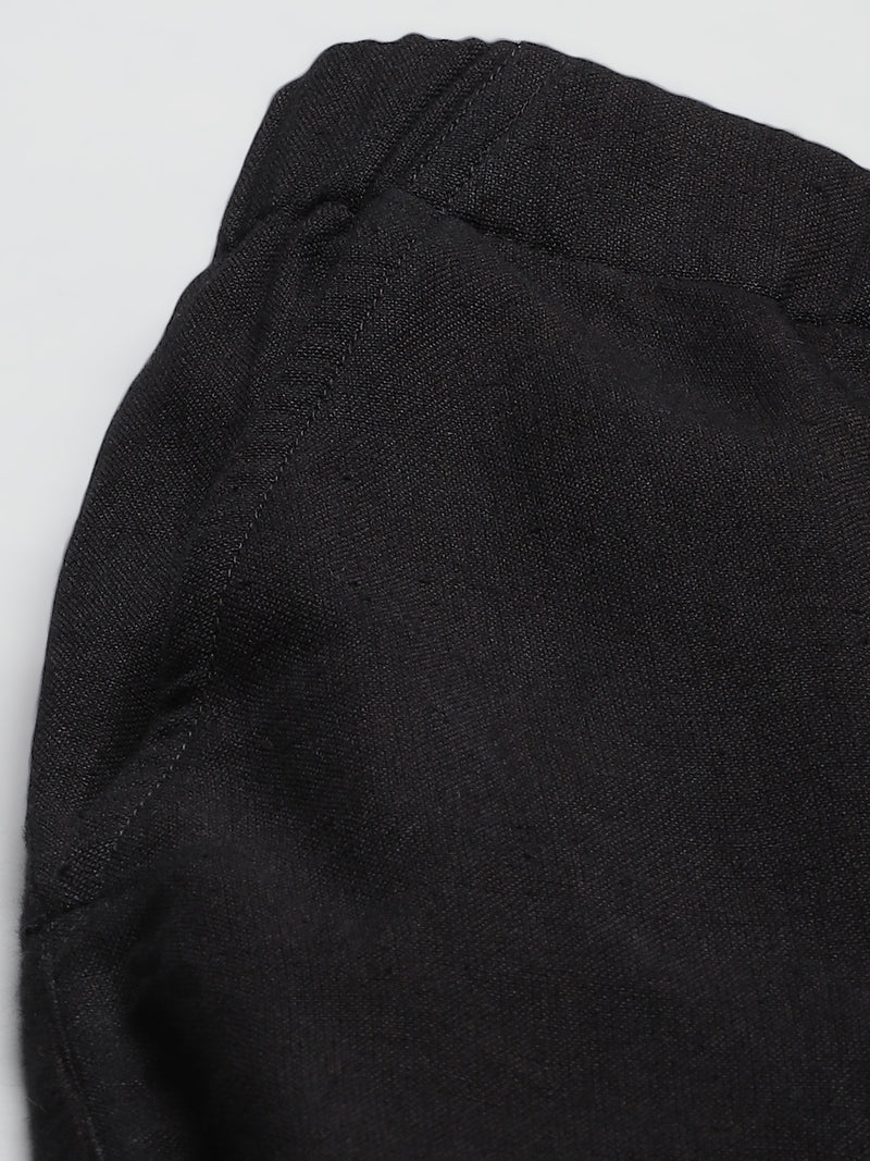 DENNISON Men Black Relaxed Tapered Fit Easy Wash Trousers