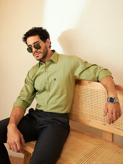 Green: Smart Spread Collar Cotton Formal Shirt
