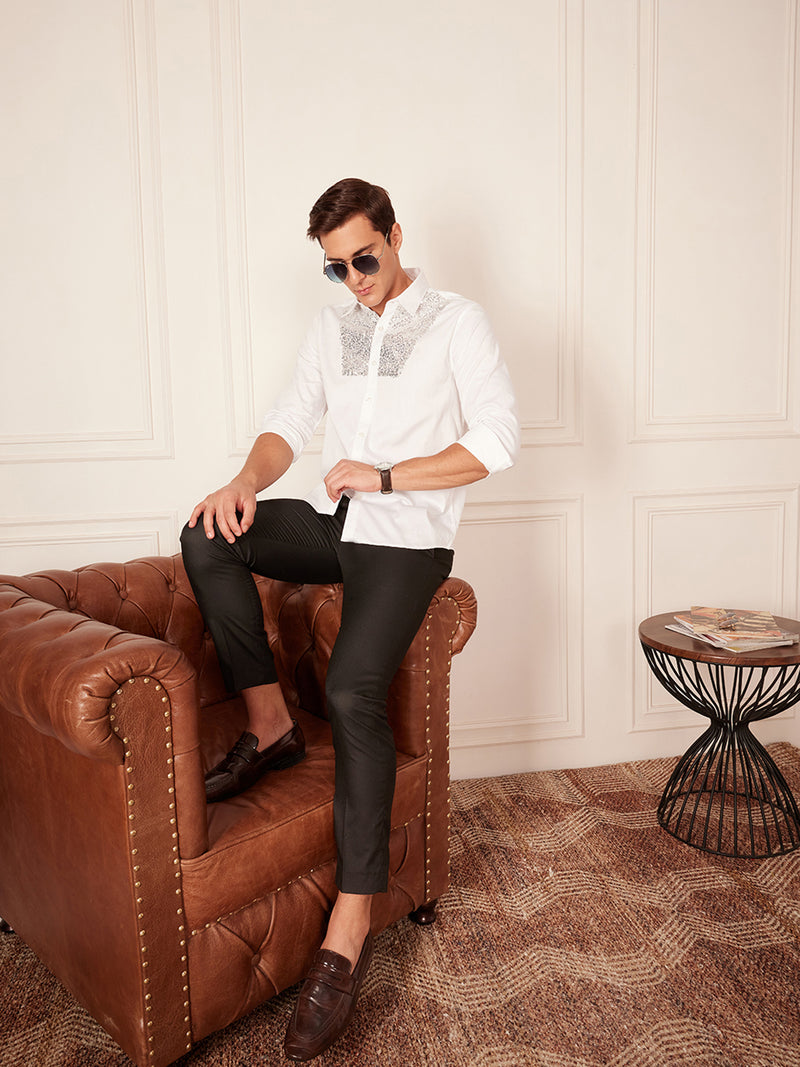 DENNISON Men Black Smart Tapered Fit Mid-Rise Easy Wash Trousers
