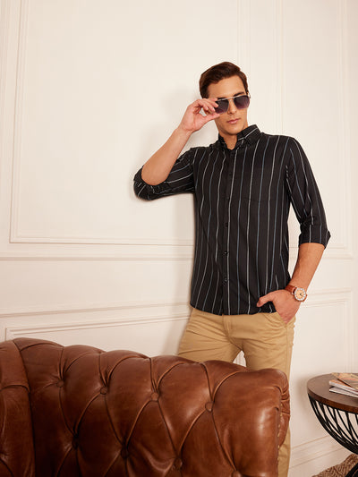 Black: Full Sleeve Button-Down Collar Striped Shirt