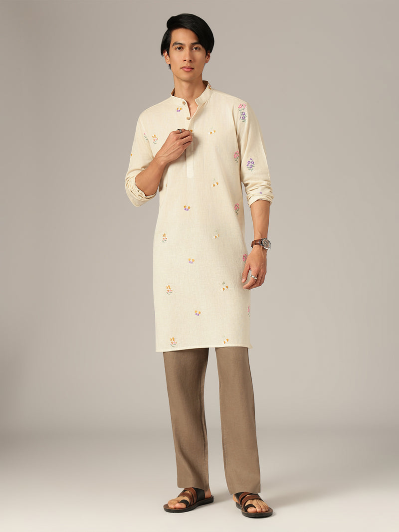 Off White: Embroidered Mandarin Collar Kurta
