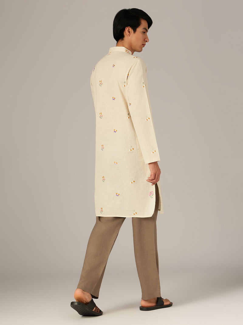 Off White: Embroidered Mandarin Collar Kurta