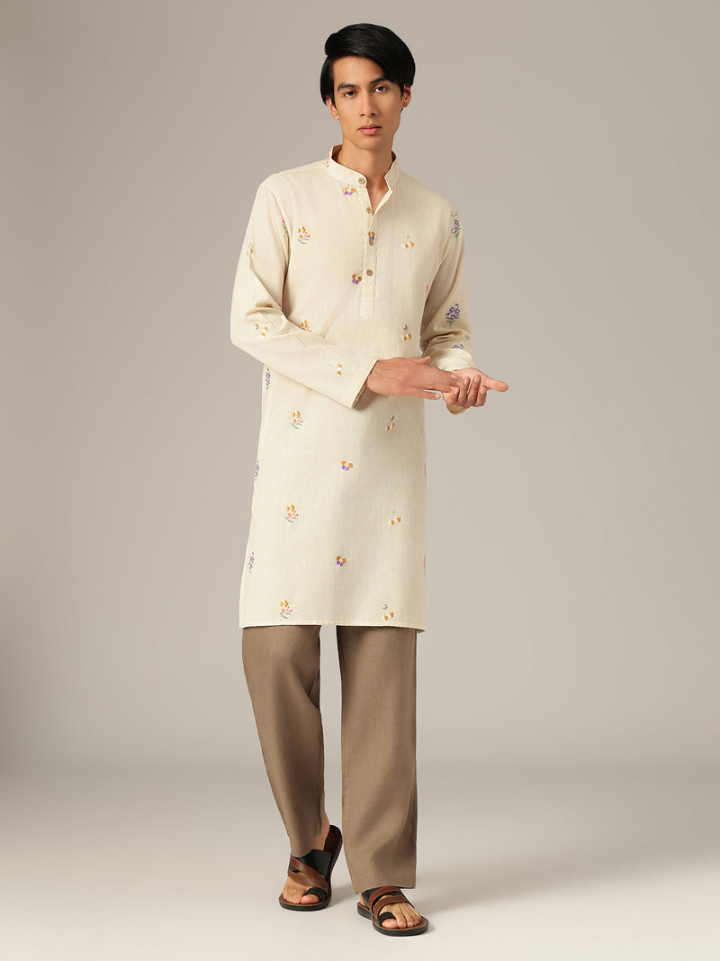 Off White: Embroidered Mandarin Collar Kurta