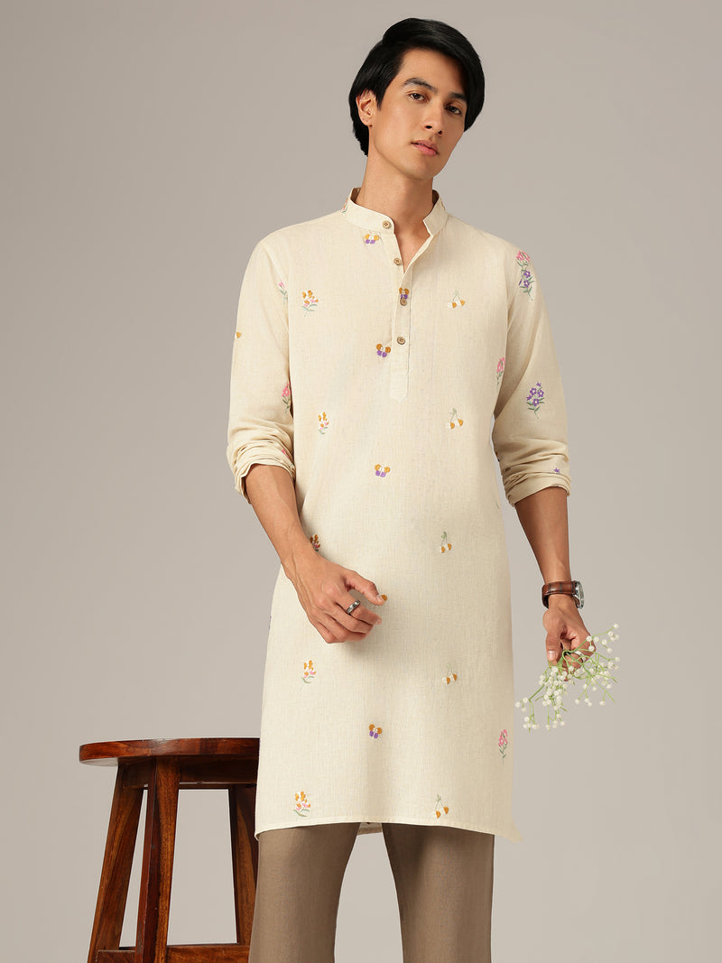 Off White: Embroidered Mandarin Collar Kurta