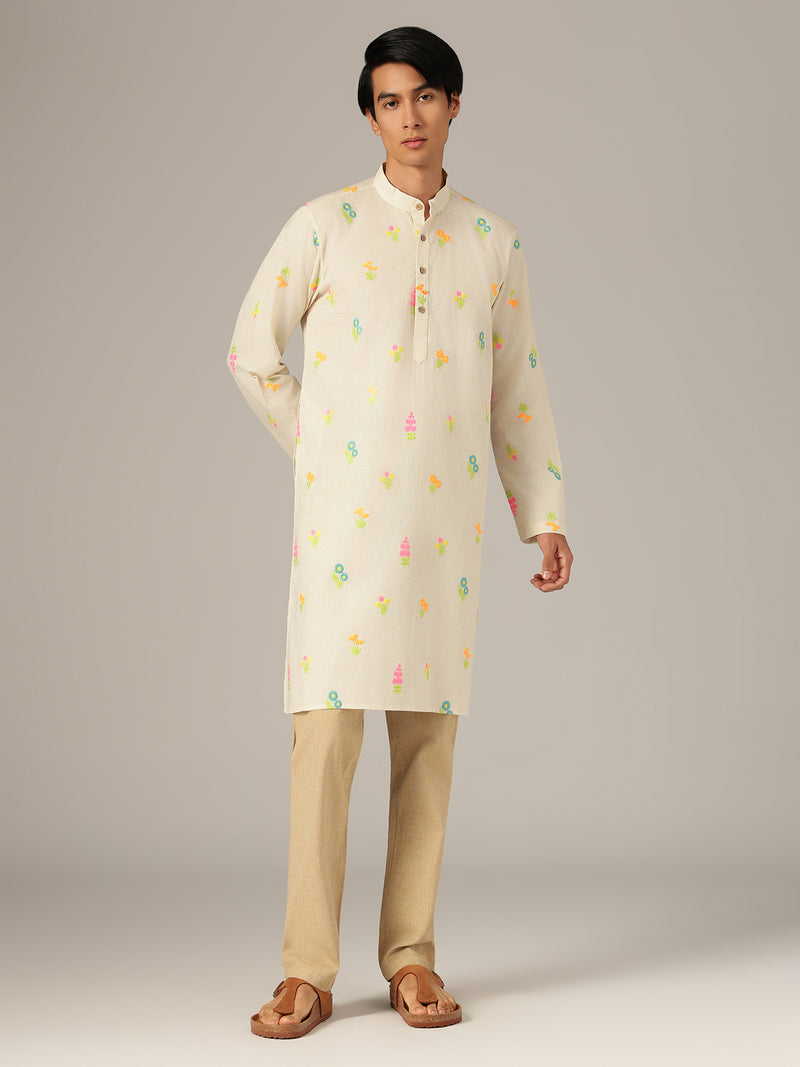Off White: Floral Embroidered Mandarin Collar Kurta